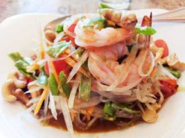 Arawan Thai Cuisine food