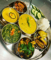 Himalayan Nepali Kitchen food