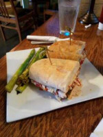 Patrick Henry's Pub and Grille food