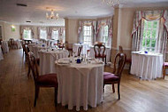 The Dining Room At The Rose In Vale food