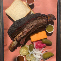 Lewis Barbecue food