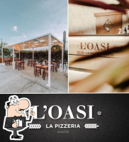 L'oasi La Pizzeria inside