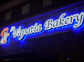 La Tapatia Bakery inside