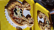 La mie d'Argeles - des pizzas traditionnelles genereusement garnies food