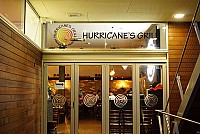 Hurricanes Grill Hillarys Boat Harbour outside