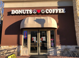 Peace, Love And Little Donuts Of Southlake food