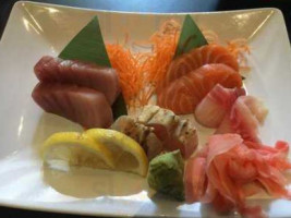 Tomo Hibachi & Sushi Restaurant and Lounge food