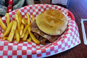 Chachis Burgers food