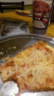 Mione's Pizza Italian food