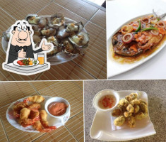 Tito Berts Seafood Grill food