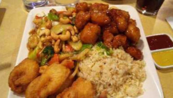 Yan Yan Chinese Cuisine food