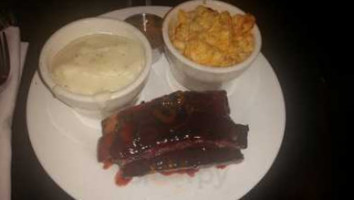 Duke's Southern Table food