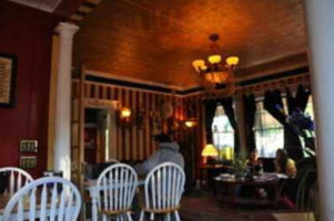 Queen Bean Coffee House inside