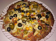 Tazza Pizza food