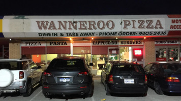 Wanneroo Pizza outside