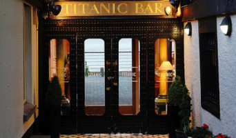 Titanic And Grill outside