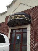 Cheese Cake Heaven /cafe, Lounge, Bakery outside
