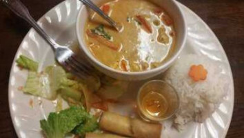 Big Bowl Thai Cuisine food