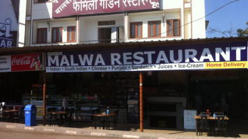 Malwa Restaurant inside