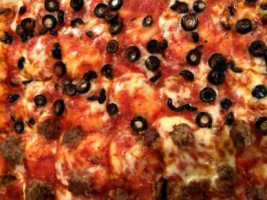 Romito's Pizza West food