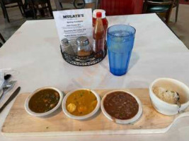 Mulate's New Orleans food