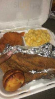 Daddy's Soul Food Grille food
