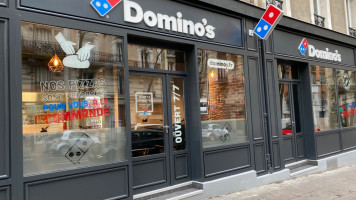 Domino's Pizza Angers Les Justices outside