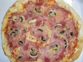 Pizza Trnova menu