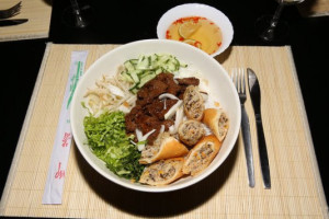 Pho Hue food