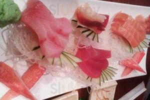Vic Sushi food