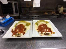 El Olmeca Mexican Cantina food