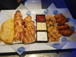Dave Buster's Overland Park food