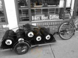 The Denver Bicycle Cafe outside