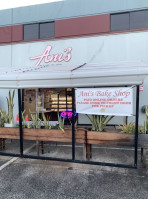 Ani's Bake Shop outside
