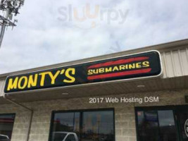 Monty's Submarines food