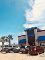 Ihop outside