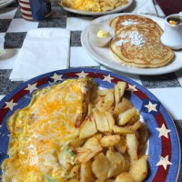 Mo's American Diner food