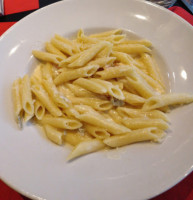 La Piccola Italia food