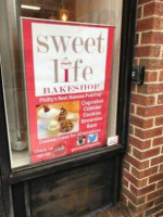 The Sweet Life Bakeshop food