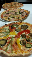 Trattoria Pizzeria Vinarium Cafe' Di Tabatabai Mariam Sadat food