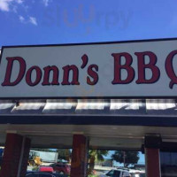 Donn's Bbq Catering outside