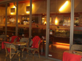 Bar Roma inside