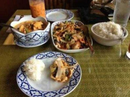 Kaow Thai Cuisine food