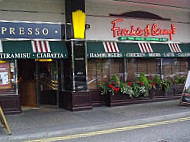 Frankie Benny's New York Italian Restaurant Bar Croydon outside