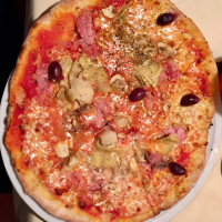Pizzeria Scarabocchio food