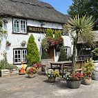 Waterloo Arms outside