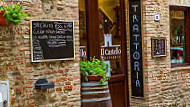 Rosticceria Pizzeria Il Castello outside