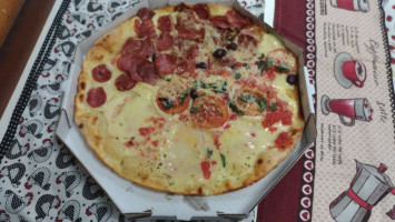 Pizzaria Giovanna food