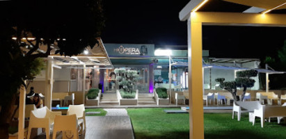 Hopera Café Capua outside