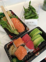 Ta-maki Sushi food
